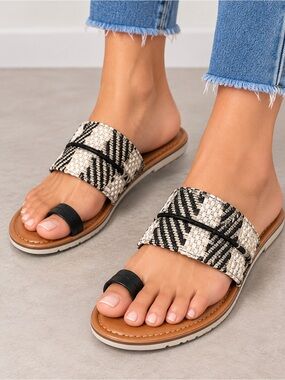 ZODIAC 9 Women's Adelanto Slide Sandal Black and White Size 5